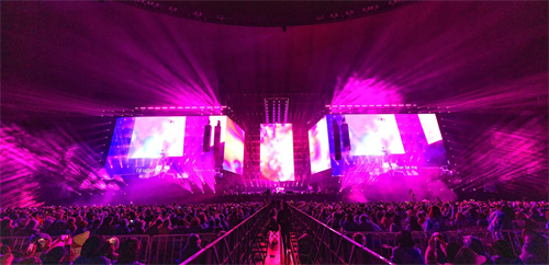 Weather-Resistant Stage Machine