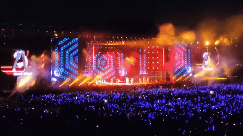 Wedding Stage Machine