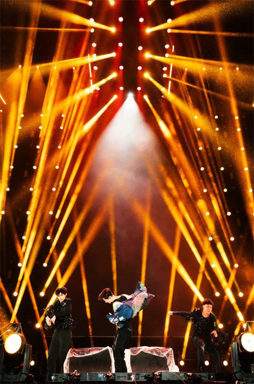 Indoor Stage Machine